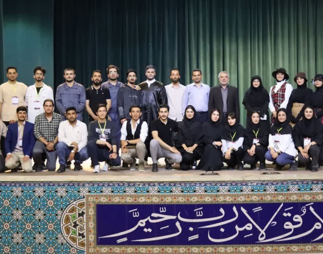 اجرای تئاتر کمدی ارتفاعات در دانشگاه ارومیه