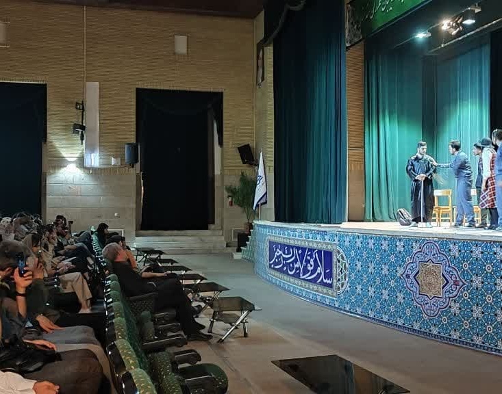 اجرای تئاتر کمدی ارتفاعات در دانشگاه ارومیه