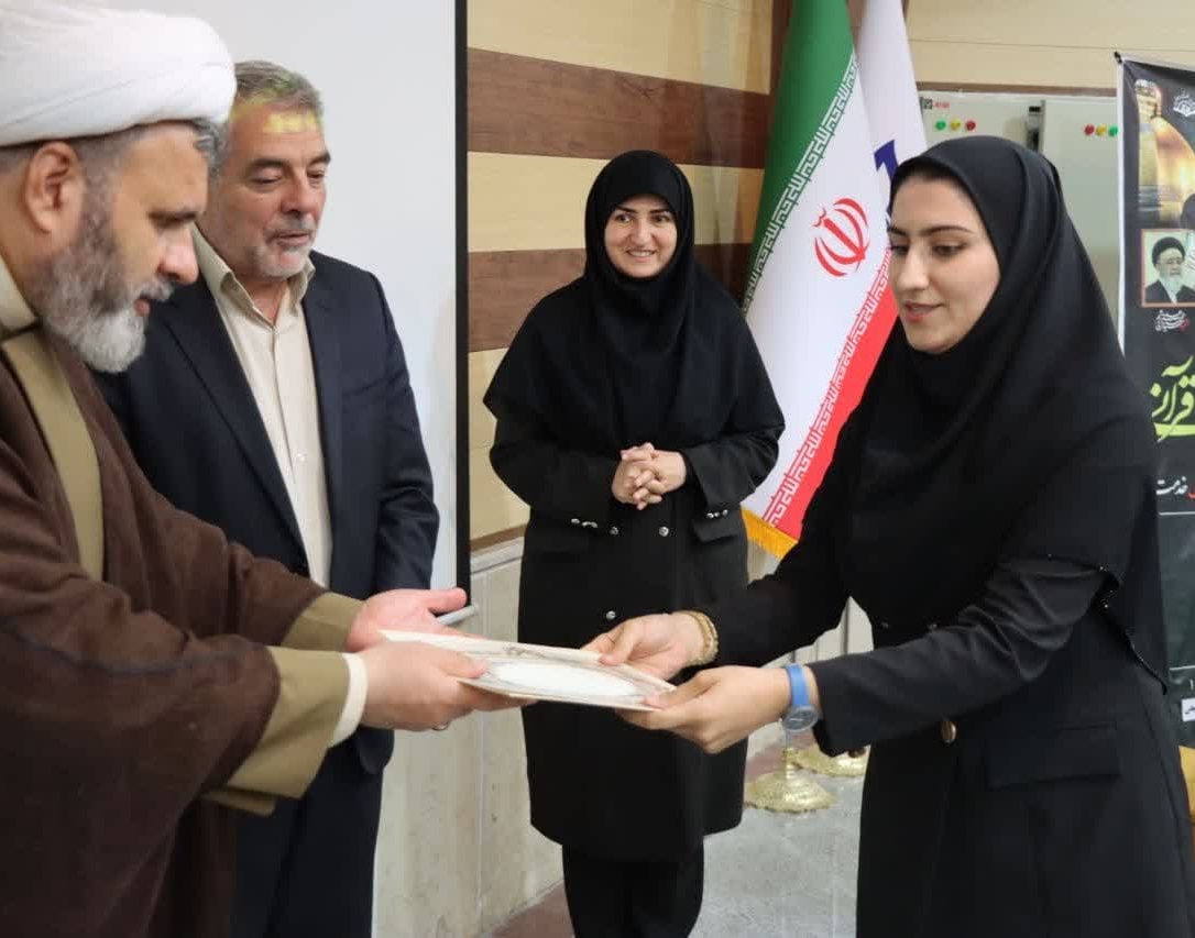 هفتمین روز درگذشت شهید جمهور و شهدای خدمت هم‌زمان با اختتامیه سی و هشتمین جشنواره سراسری قرآن و عترت در دانشگاه ارومیه برگزار شد.