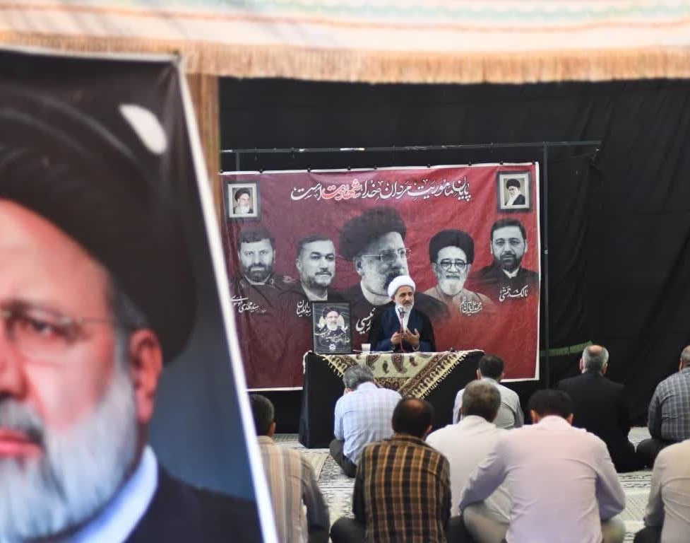 مراسم گرامیداشت چهلم شهیدجمهور و شهدای خدمت در مسجد دانشگاه ارومیه