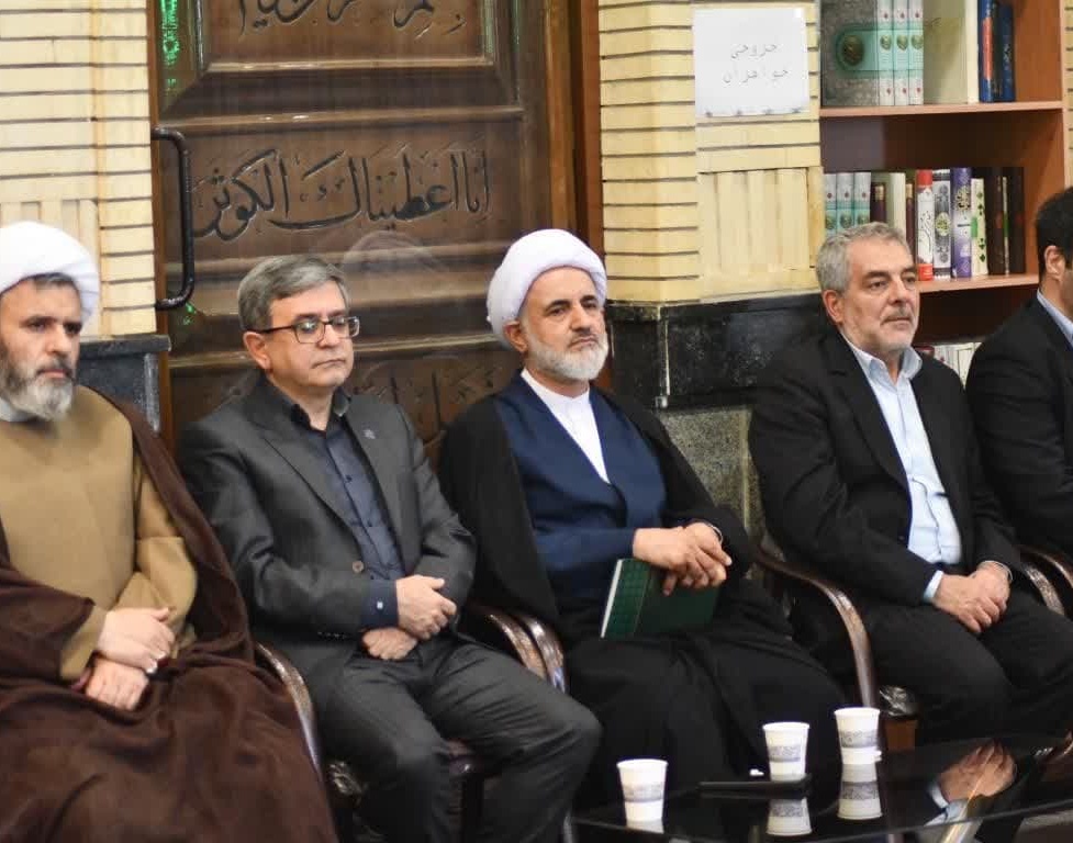 مراسم گرامیداشت چهلم شهیدجمهور و شهدای خدمت در مسجد دانشگاه ارومیه
