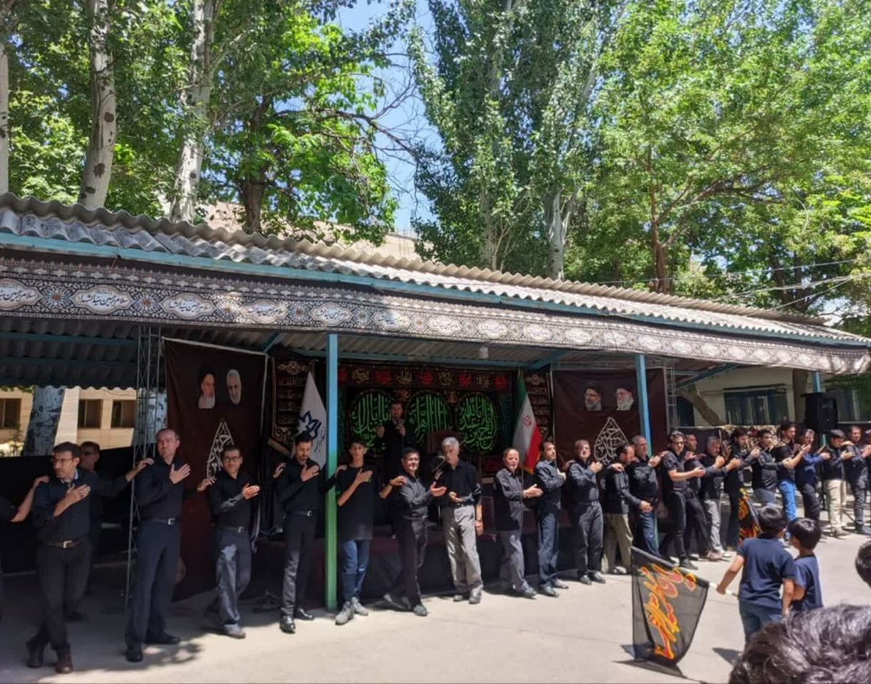 گزارش تصویری مراسم ظهر عزاداری عاشورای حسینی