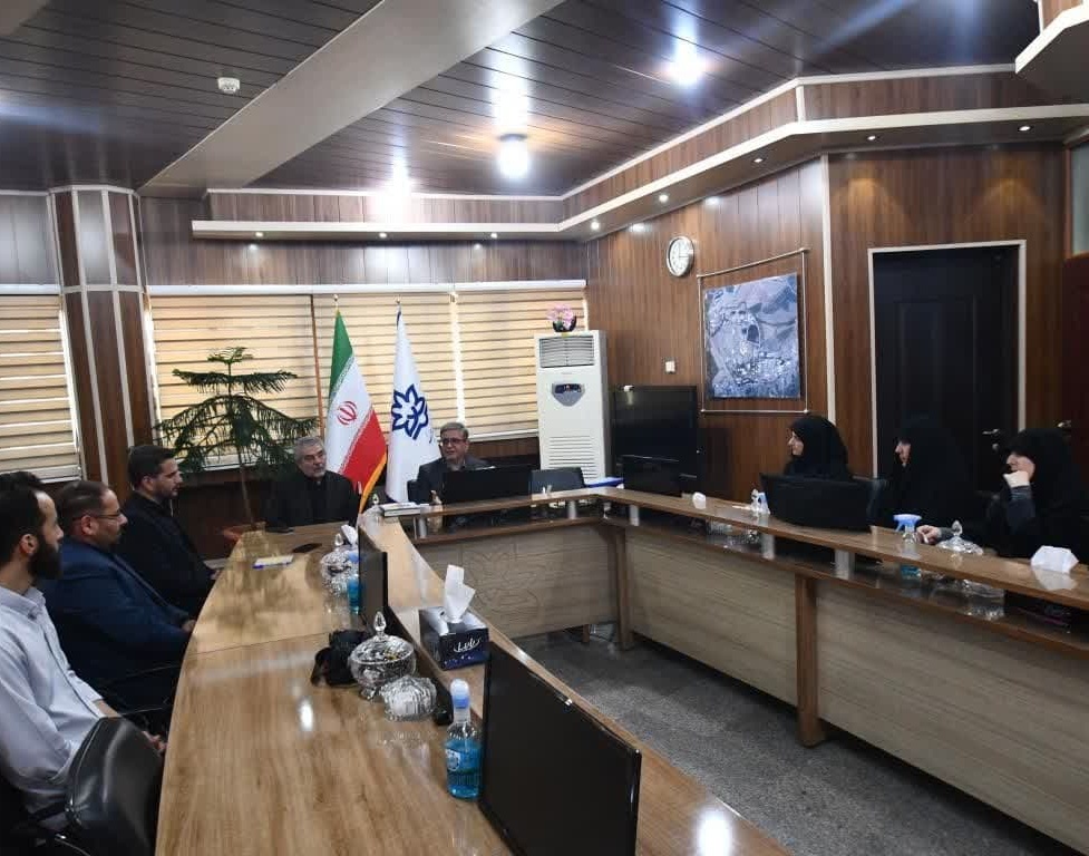 تجلیل از مدیر و کارشناسان فرهنگی معاونت فرهنگی و دانشجویی دانشگاه ارومیه