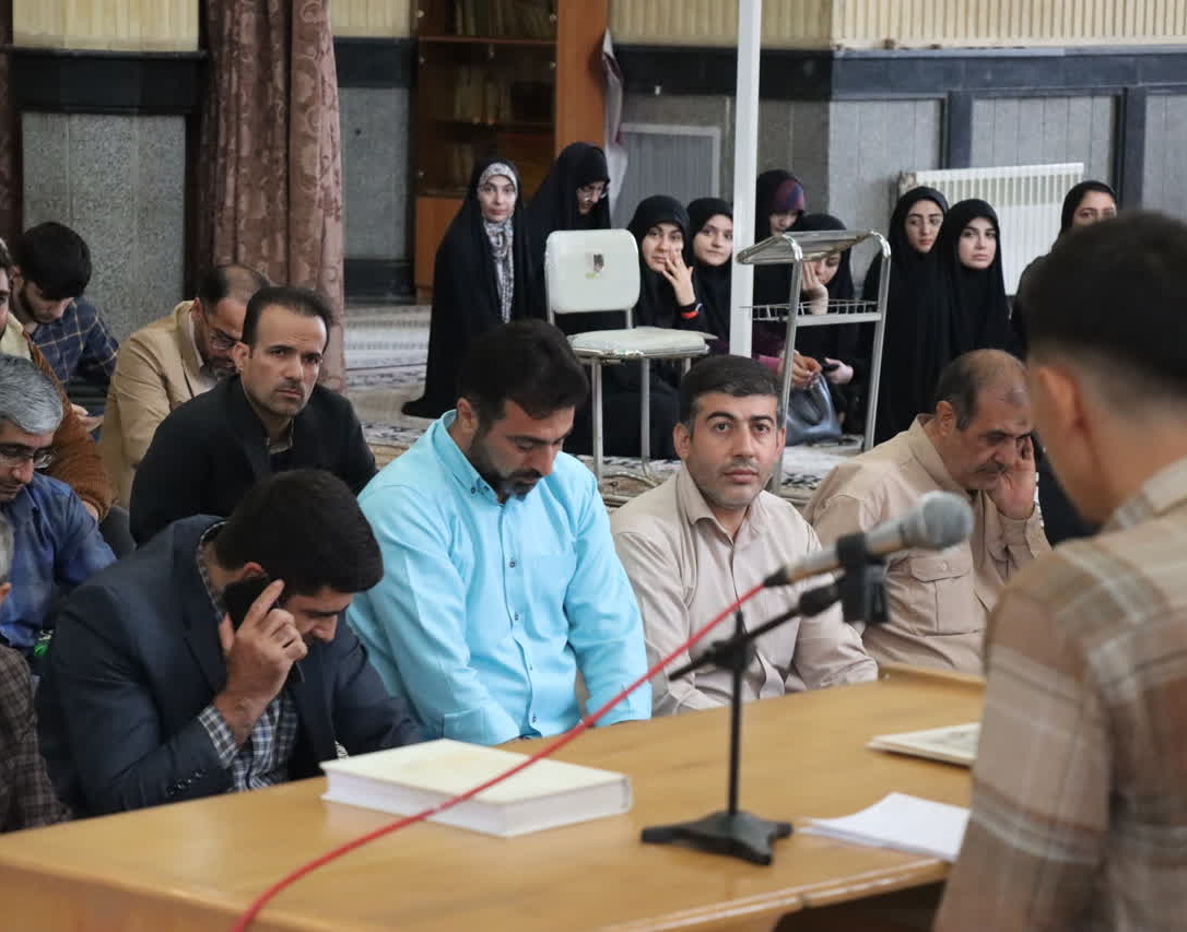 مراسم غبارروبی مزار شهدا دانشگاه همزمان با اعلام انزجار از جنایات رژیم صهیونیستی برگزار شد.