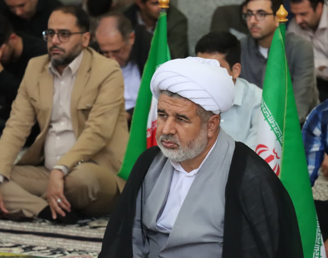 مراسم غبارروبی مزار شهدا دانشگاه همزمان با اعلام انزجار از جنایات رژیم صهیونیستی برگزار شد.