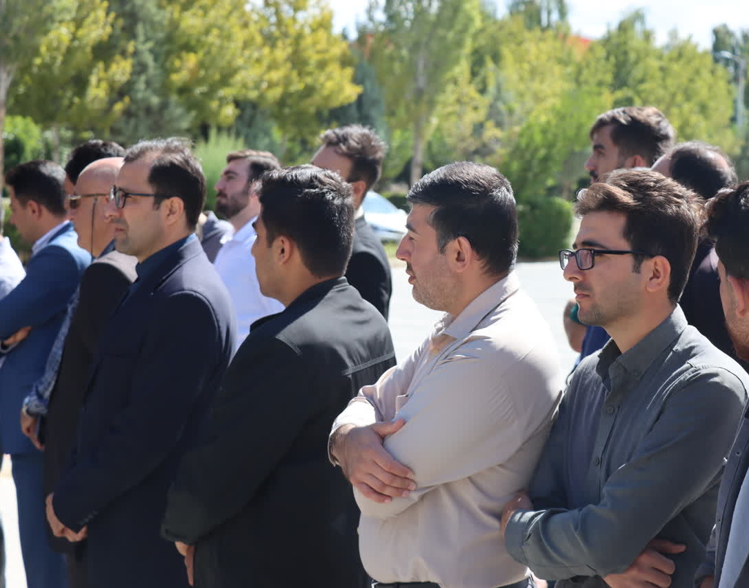مراسم غبارروبی مزار شهدا دانشگاه همزمان با اعلام انزجار از جنایات رژیم صهیونیستی برگزار شد.