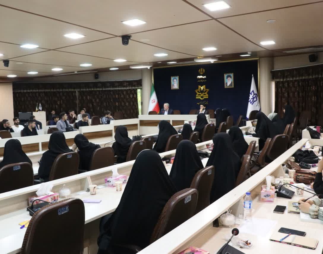 نشست دانشجویی ایران قوی برگزار شد