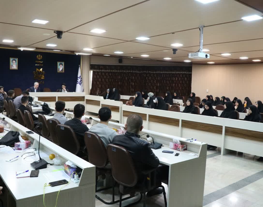 نشست دانشجویی ایران قوی برگزار شد