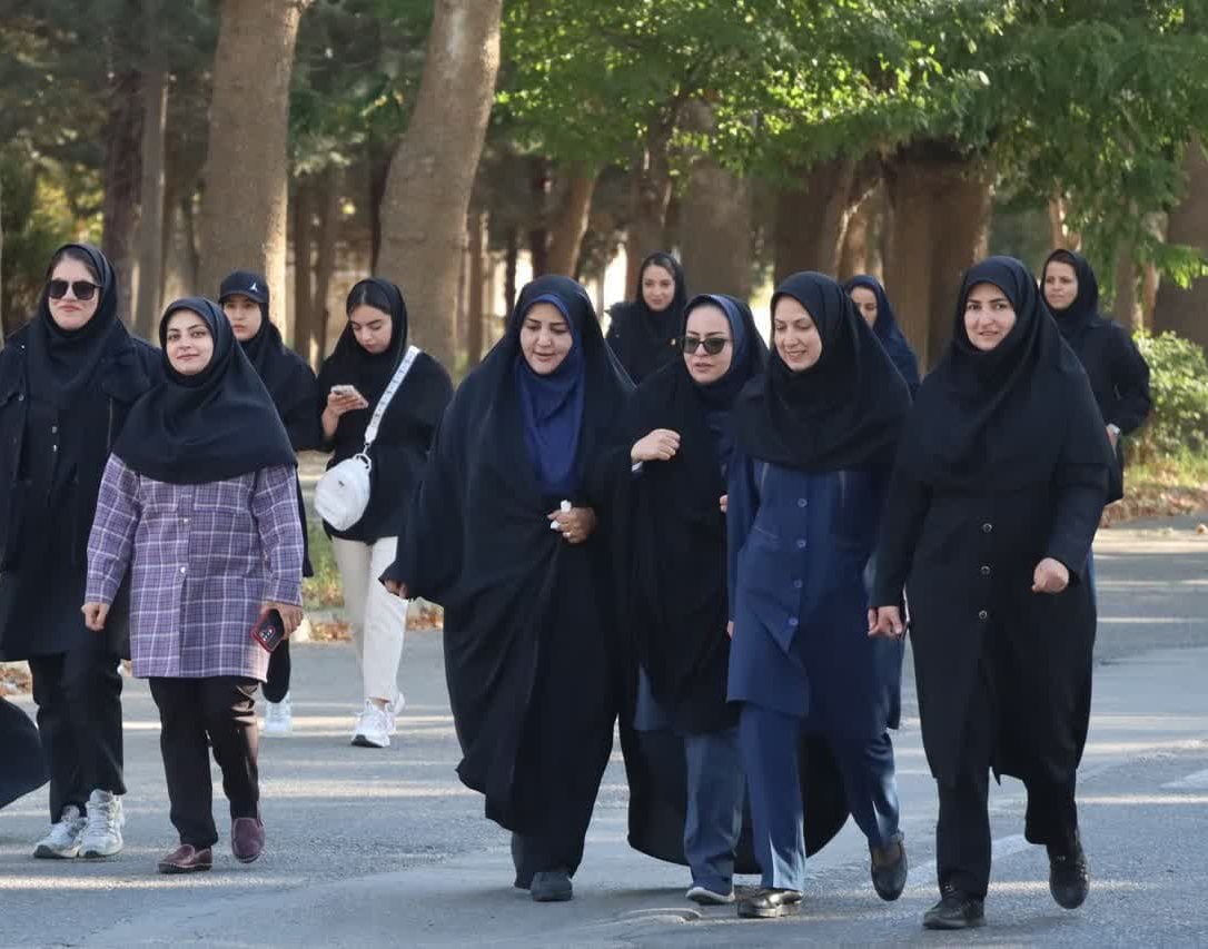 همایش پیاده روی همگانی در دانشگاه ارومیه به مناسبت هفته تربیت بدنی برگزار شد