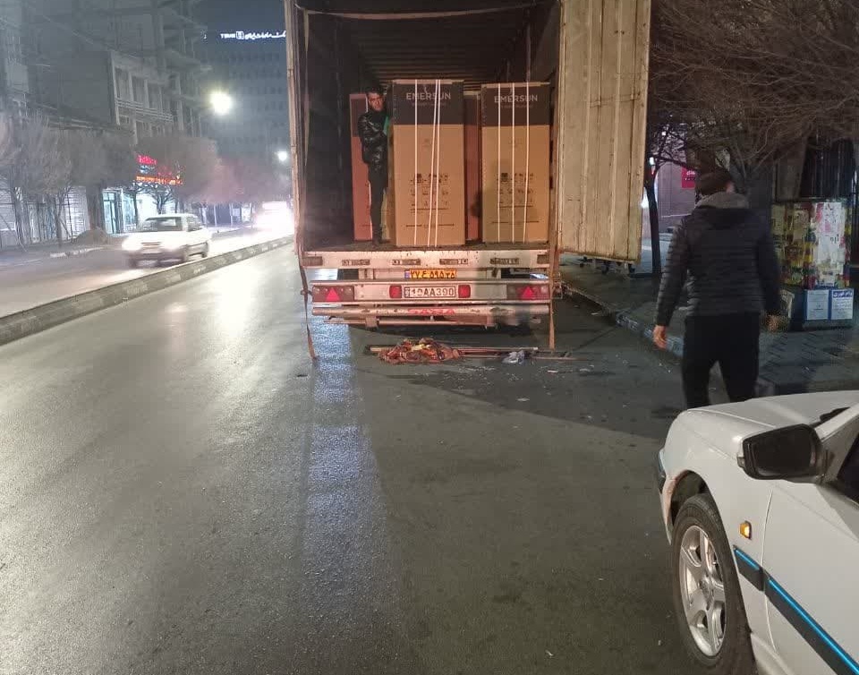 خرید 200 دستگاه یخچال برای خوابگاه‌های دانشجویی دانشگاه ارومیه در آستانه روز دانشجو با اعتباری بالغ بر 3 میلیارد تومان