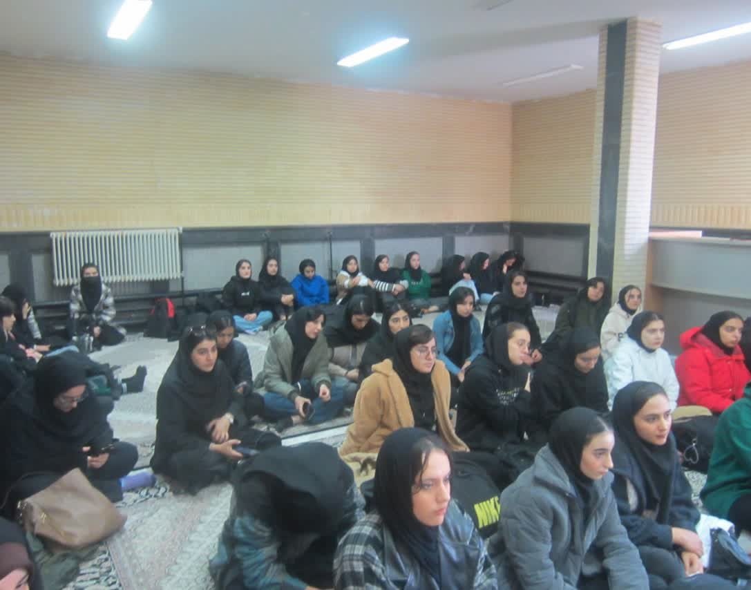 نشست علمی مدیریت سلامت در بانوان