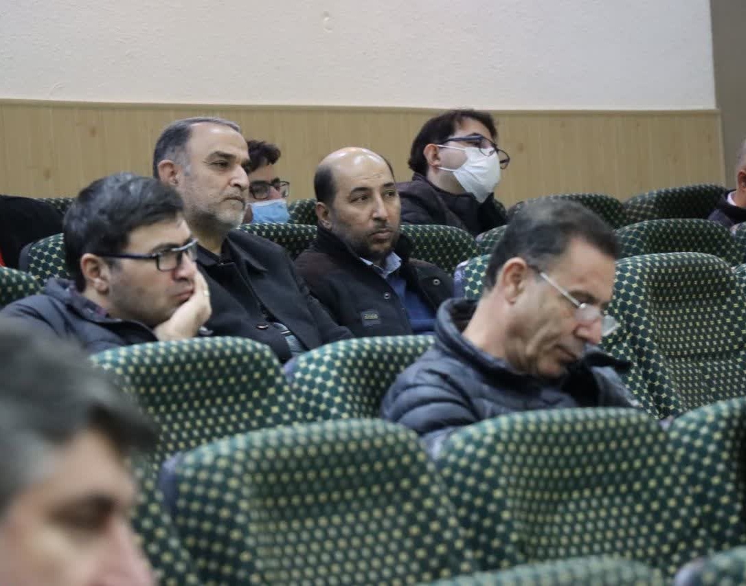 نشست هم‌اندیشی اساتید و کارکنان دانشگاه ارومیه با موضوع حماسه نهم دی برگزار شد