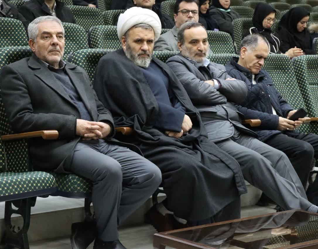 نشست هم‌اندیشی اساتید و کارکنان دانشگاه ارومیه با موضوع حماسه نهم دی برگزار شد