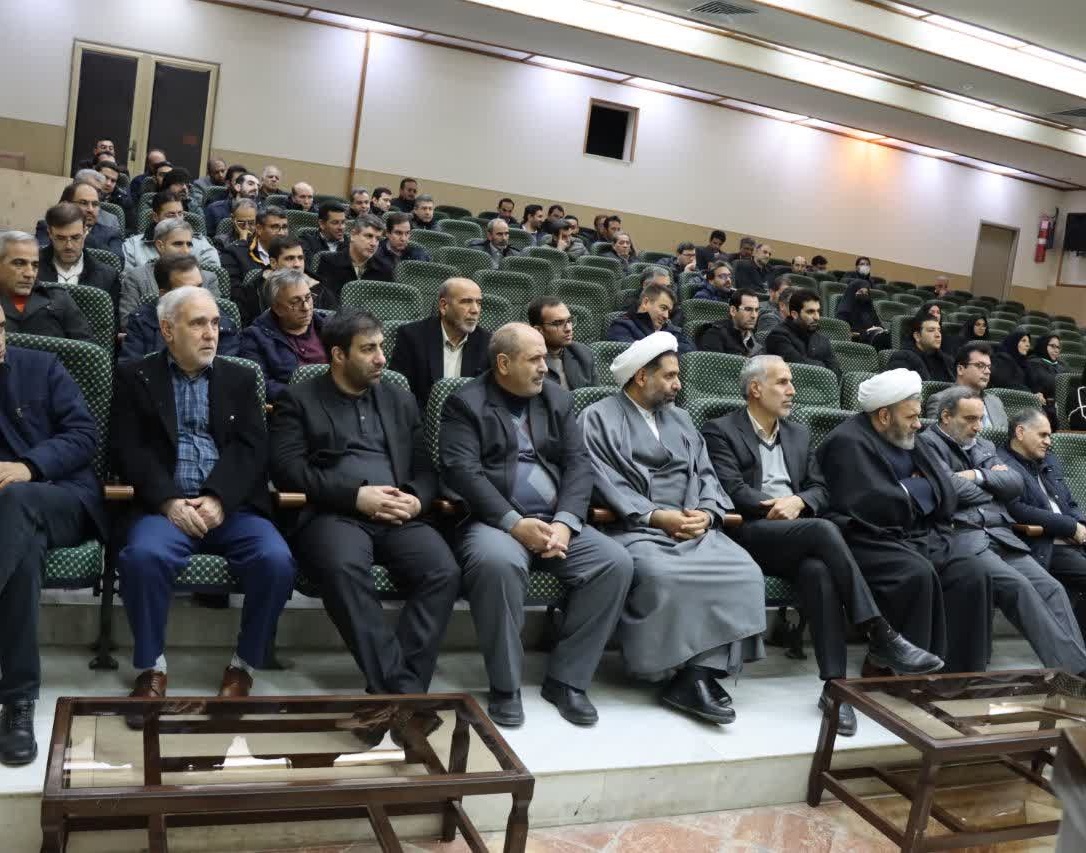 نشست هم‌اندیشی اساتید و کارکنان دانشگاه ارومیه با موضوع حماسه نهم دی برگزار شد