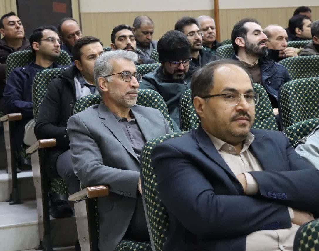 نشست هم‌اندیشی اساتید و کارکنان دانشگاه ارومیه با موضوع حماسه نهم دی برگزار شد