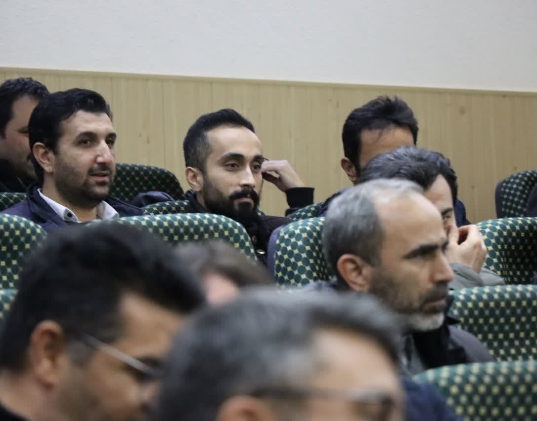 نشست هم‌اندیشی اساتید و کارکنان دانشگاه ارومیه با موضوع حماسه نهم دی برگزار شد
