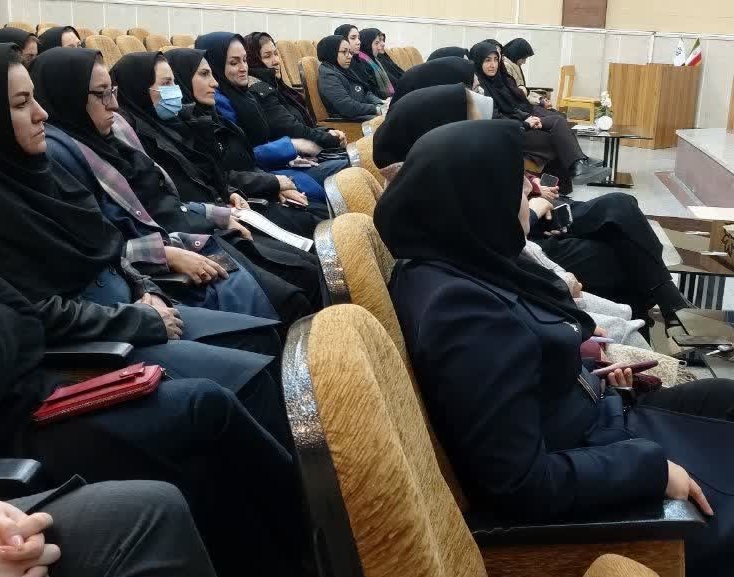 نشست حماسه آفرینی زنان در جامعه با تأکید بر الگوی سوم زن برگزار شد