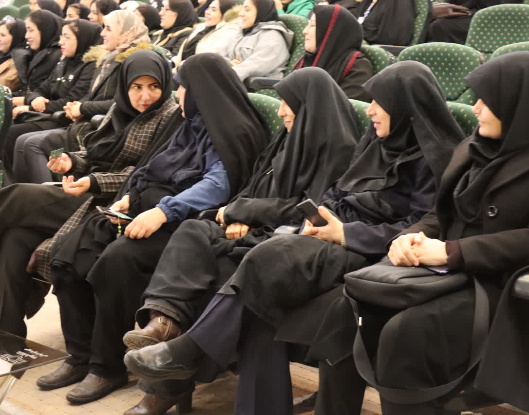 کانون مهدویت با همکاری دیگر کانون ها و هیئات دانشگاه ، با حمایت معاونت فرهنگی و اجتماعی دانشگاه ارومیه ، لحظاتی پر از شادی و وحدت را رقم زدند.
