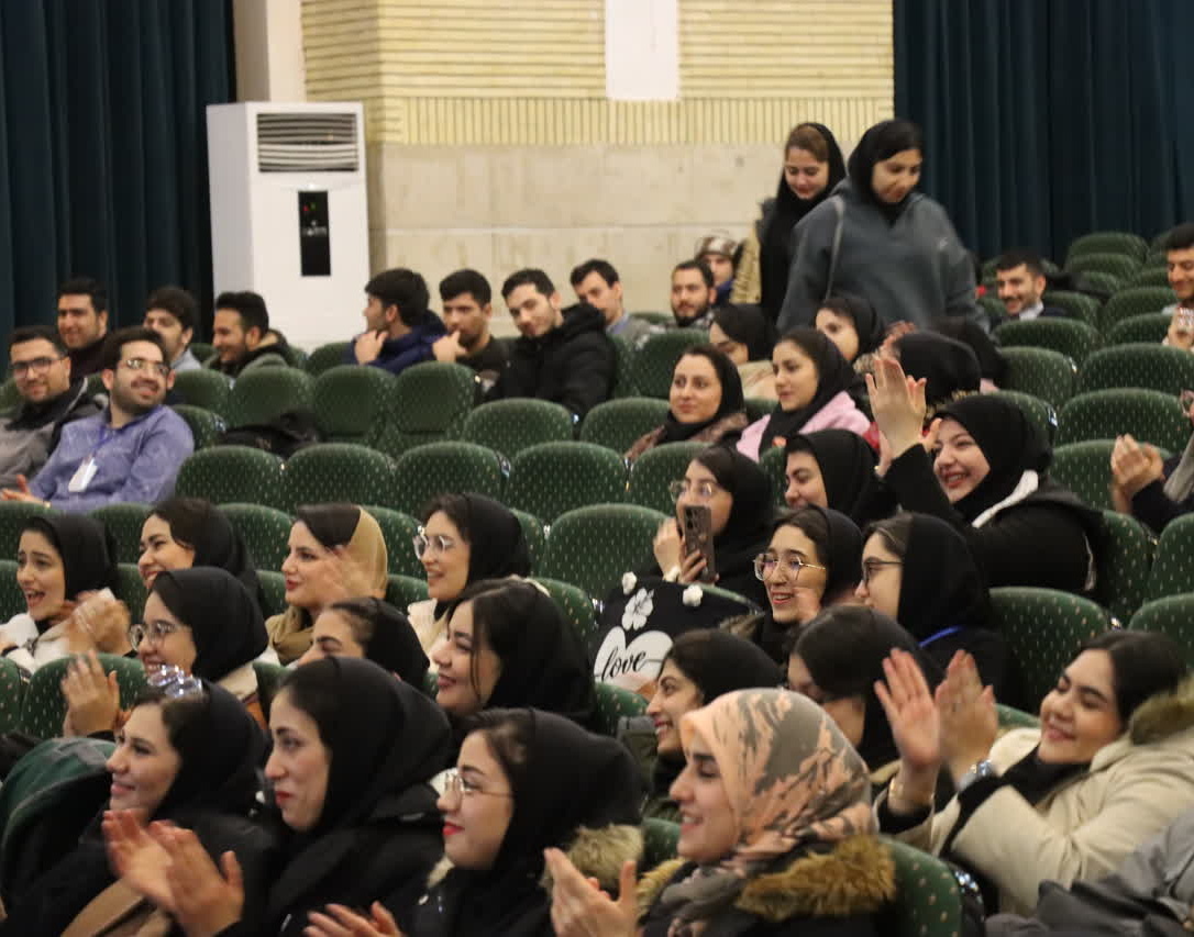 کانون مهدویت با همکاری دیگر کانون ها و هیئات دانشگاه ، با حمایت معاونت فرهنگی و اجتماعی دانشگاه ارومیه ، لحظاتی پر از شادی و وحدت را رقم زدند.