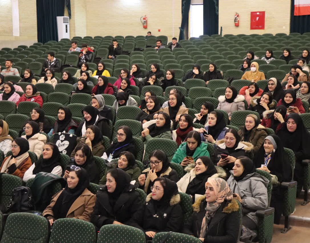 کانون مهدویت با همکاری دیگر کانون ها و هیئات دانشگاه ، با حمایت معاونت فرهنگی و اجتماعی دانشگاه ارومیه ، لحظاتی پر از شادی و وحدت را رقم زدند.