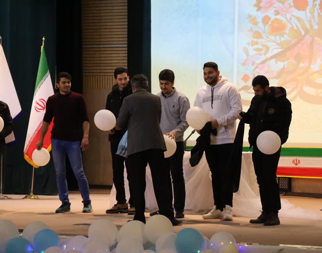 کانون مهدویت با همکاری دیگر کانون ها و هیئات دانشگاه ، با حمایت معاونت فرهنگی و اجتماعی دانشگاه ارومیه ، لحظاتی پر از شادی و وحدت را رقم زدند.