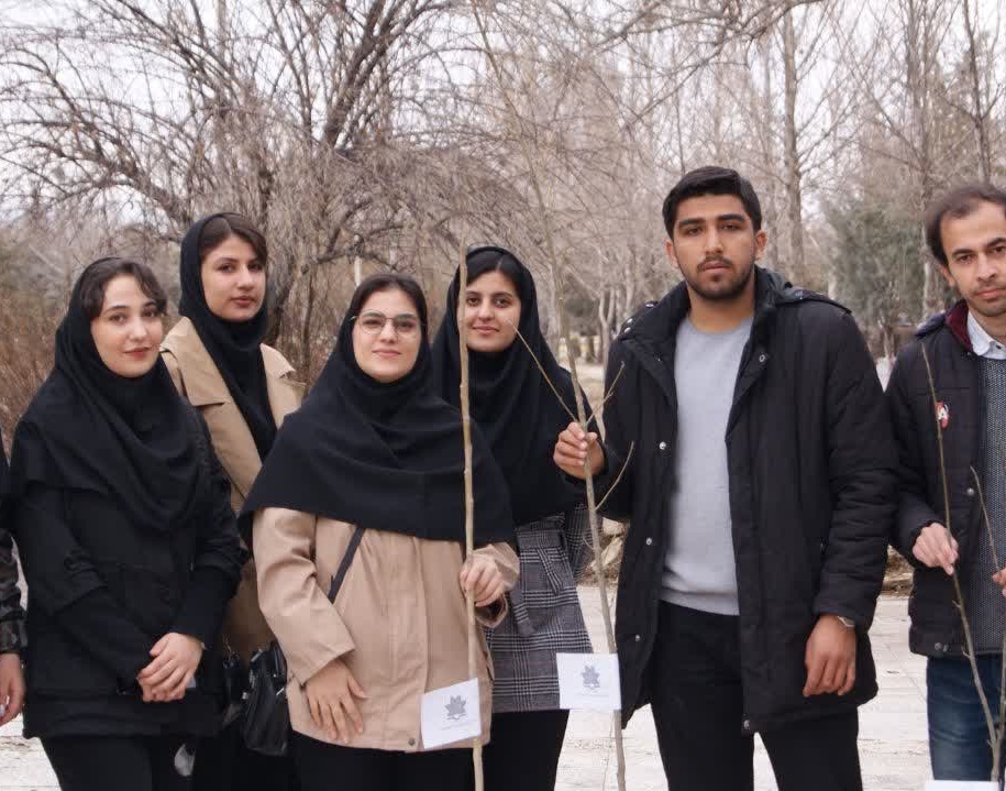 پویش ریه‌های زمین (هم‌کاشت) در دانشگاه ارومیه برگزار شد.