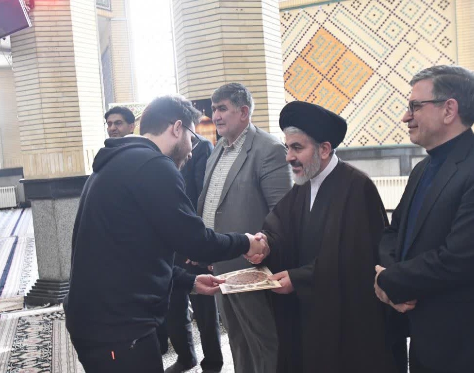 برگزاری یادواره شهدای دانشگاه ارومیه و محفل انس با قرآن
