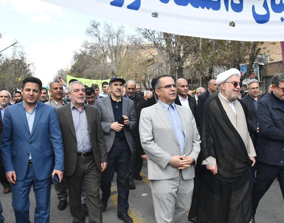 حضور پرشور دانشگاهیان دانشگاه ارومیه در راه‌پیمایی روز قدس