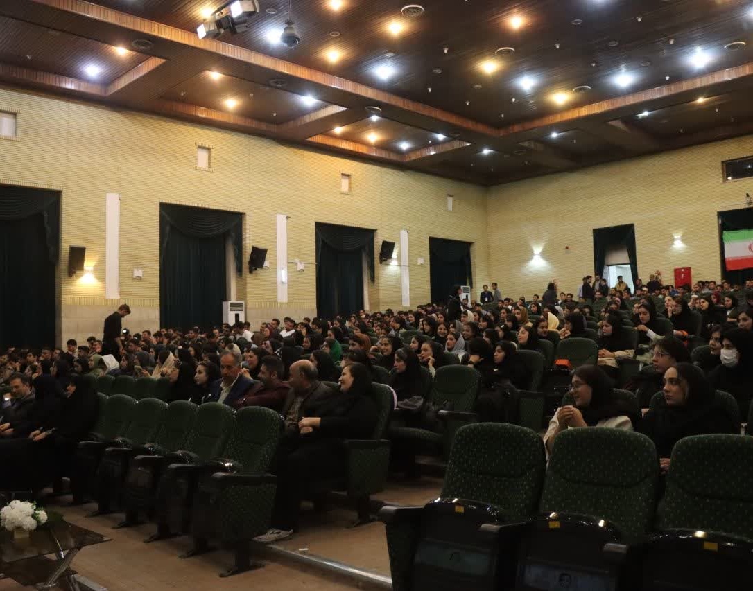 اختتامیه هفتمین جشنواره درون‌دانشگاهی رویش در دانشگاه ارومیه برگزار شد