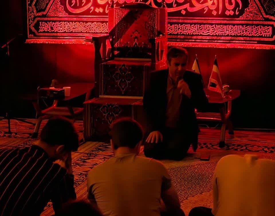 برگزاری هیئت هفتگی اباعبدالله الحسین (ع) 