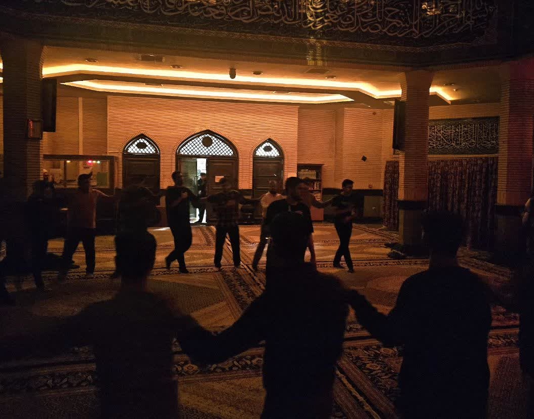 برگزاری هیئت هفتگی اباعبدالله الحسین (ع) 