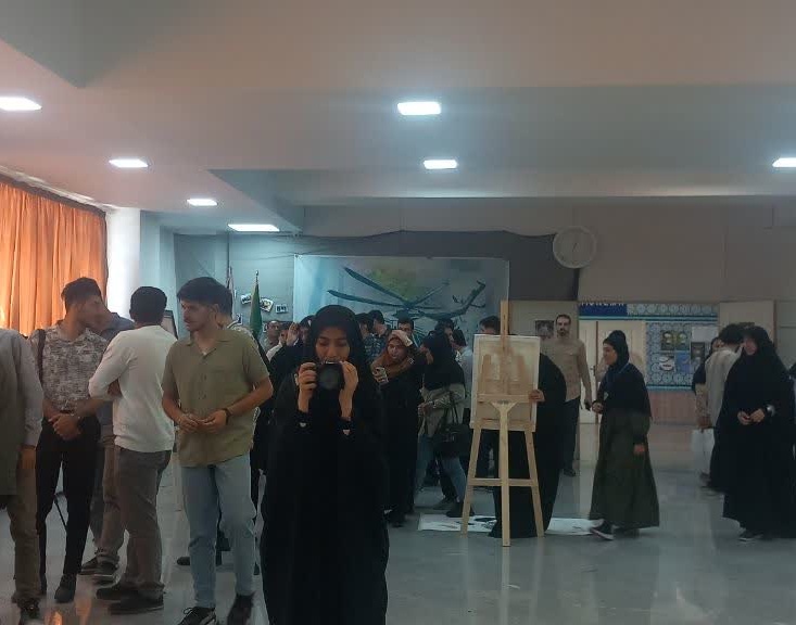 افتتاحیه نمایشگاه "هنر، روایت میدان"