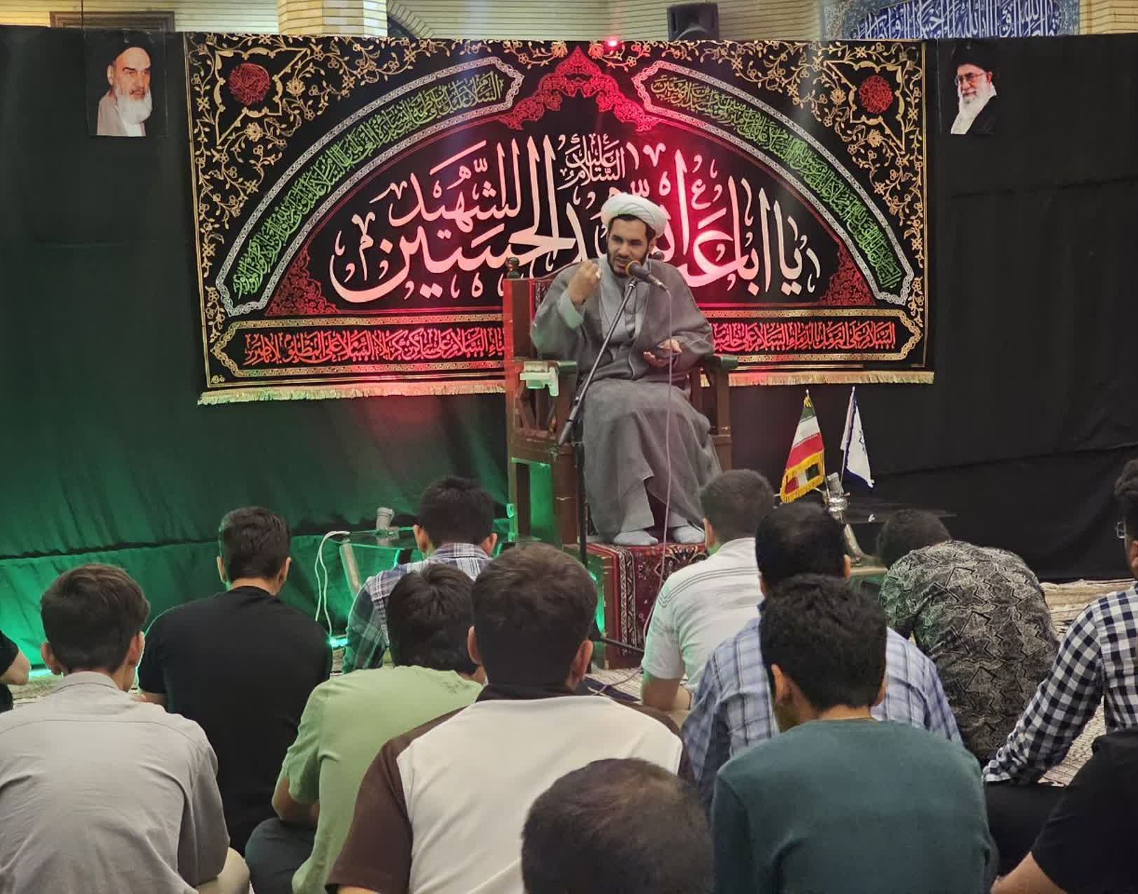هیئت هفتگی اباعبدالله الحسین (ع)