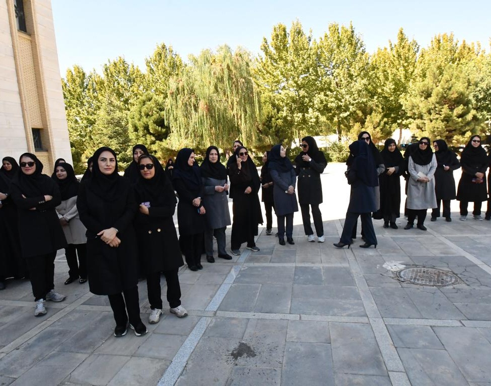همایش پیاده روی دانشگاهیان ارومیه بمناسبت گرامیداشت هفته دفاع مقدس برگزار شد