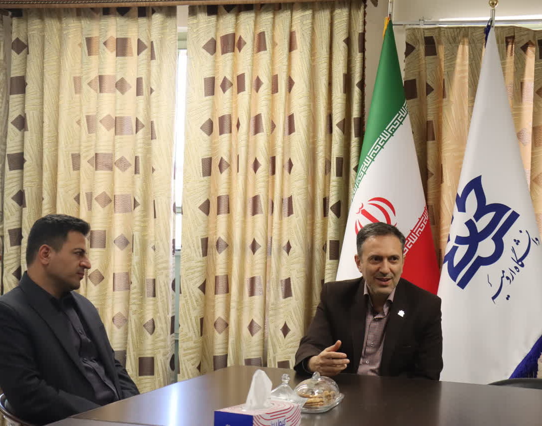 تقدیر از کارشناسان برتر مرکز مشاوره و بهداشت و درمان دانشگاه ارومیه