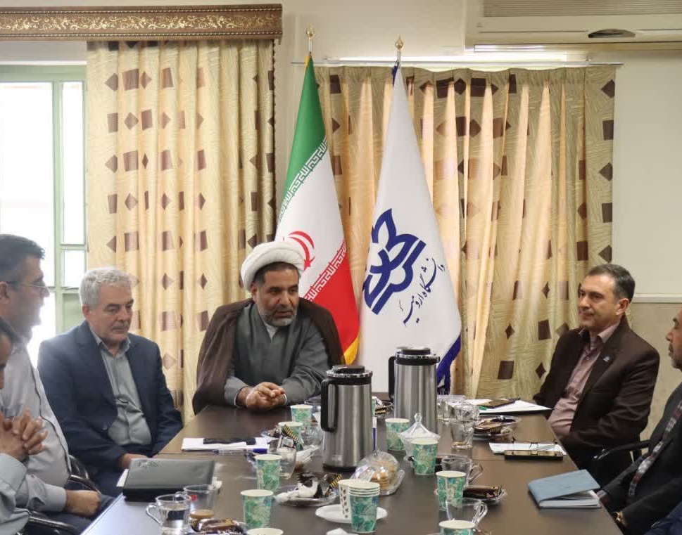 تقدیراز زحمات دکتر جوادی معاون سابق فرهنگی و دانشجویی در نشست شورای مشاورین فرهنگی دانشکده ها