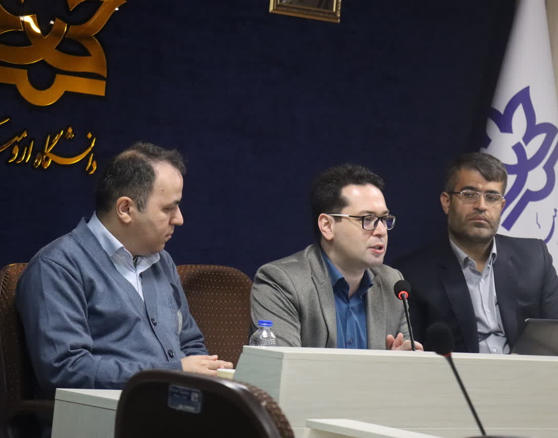 کارگاه دوروزۀ توان‌افزایی انجمن‌های علمی‌دانشجویی و کانون‌های فرهنگی‌هنری دانشگاه ارومیه برگزار شد