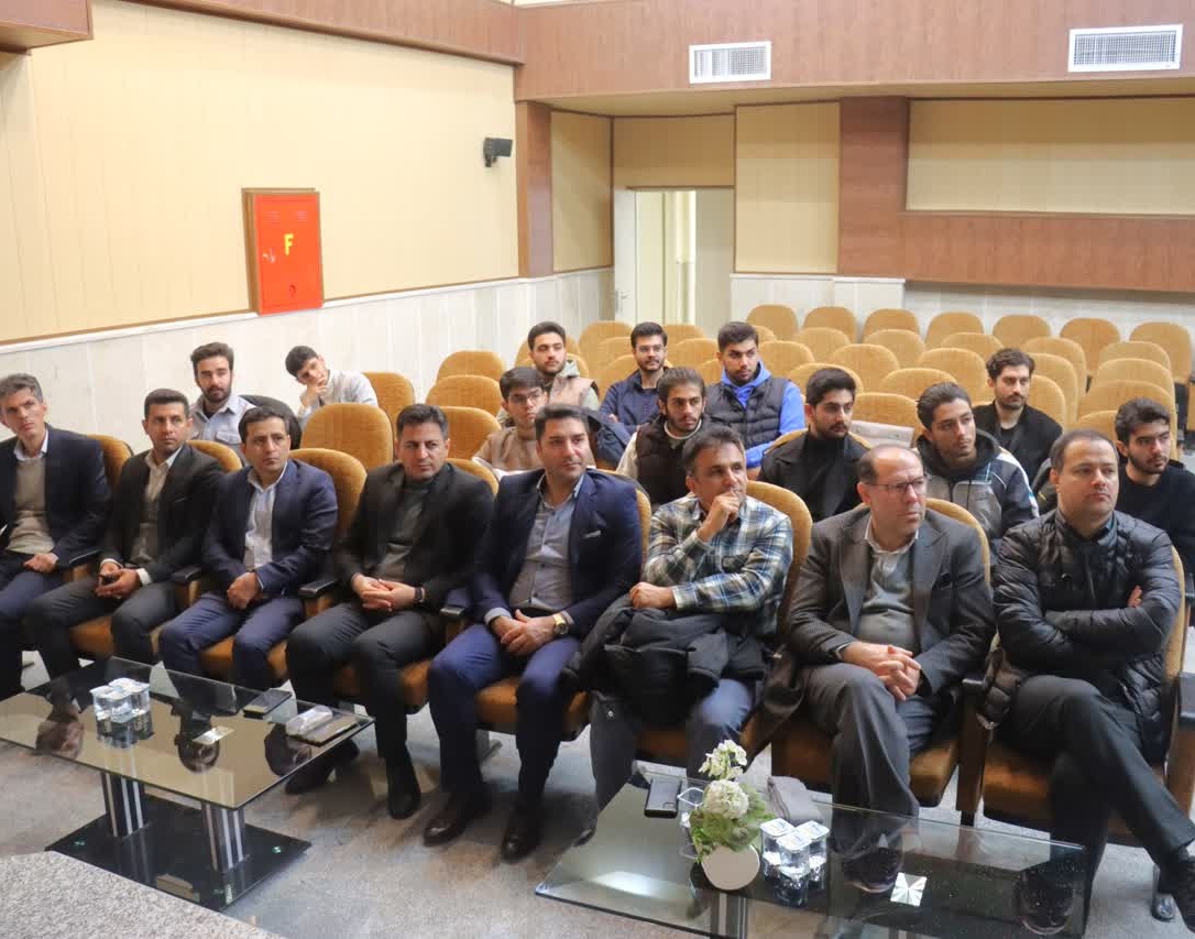 برنامۀ تجلیل از گروه‌های برتر کارگاه توان‌افزایی انجمن‌های علمی و کانون‌های فرهنگی و انجمن‌های مقام‌آور جشنواره بین‌المللی حرکت و همچنین دانشجویان، مدیران و اساتید فعال در کنگره ملی معماری مرمت و شهرسازی در تاریخ 1 دی 1404 برگزار شد