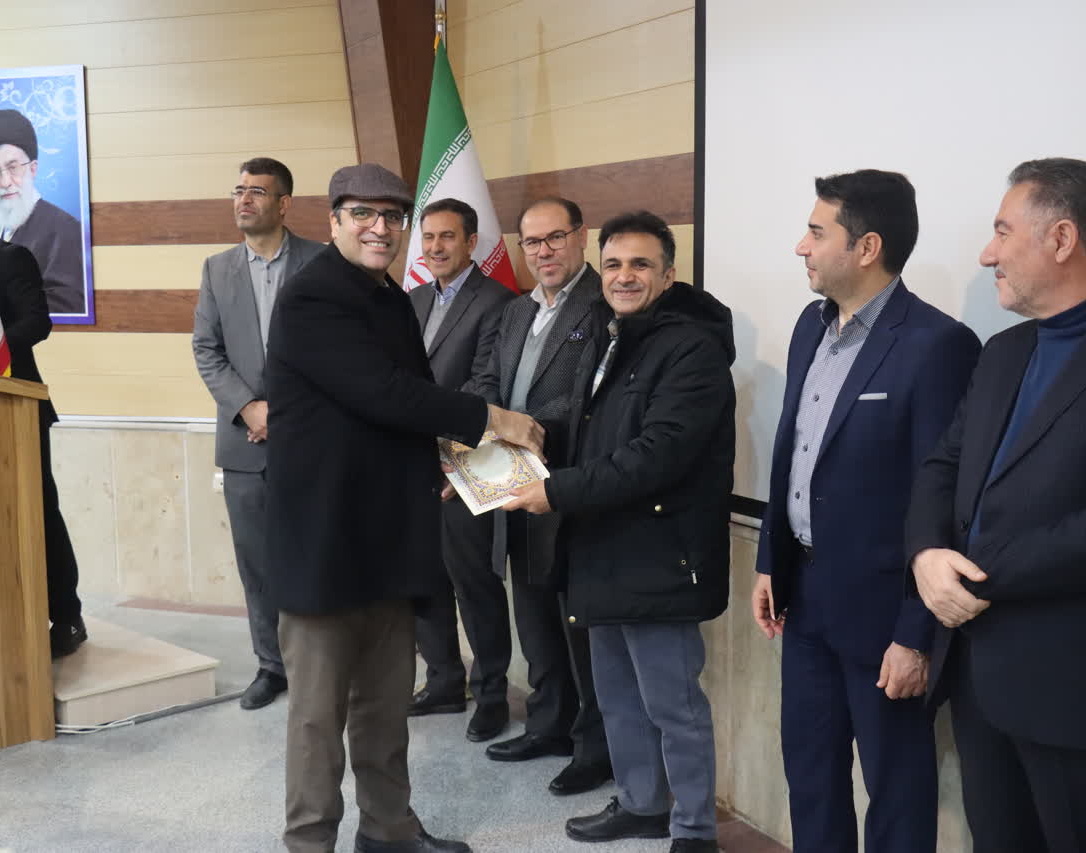 برنامۀ تجلیل از گروه‌های برتر کارگاه توان‌افزایی انجمن‌های علمی و کانون‌های فرهنگی و انجمن‌های مقام‌آور جشنواره بین‌المللی حرکت و همچنین دانشجویان، مدیران و اساتید فعال در کنگره ملی معماری مرمت و شهرسازی در تاریخ 1 دی 1404 برگزار شد