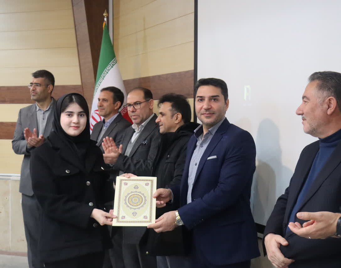 برنامۀ تجلیل از گروه‌های برتر کارگاه توان‌افزایی انجمن‌های علمی و کانون‌های فرهنگی و انجمن‌های مقام‌آور جشنواره بین‌المللی حرکت و همچنین دانشجویان، مدیران و اساتید فعال در کنگره ملی معماری مرمت و شهرسازی در تاریخ 1 دی 1404 برگزار شد