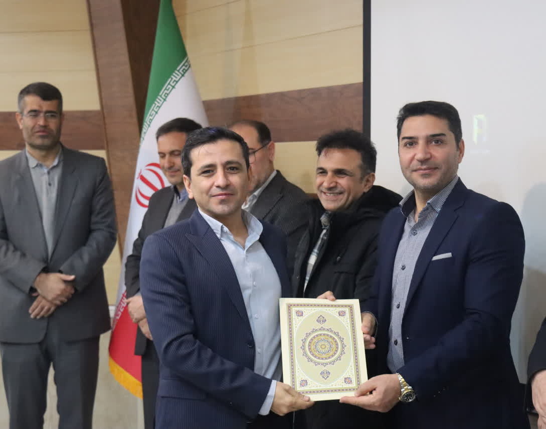 برنامۀ تجلیل از گروه‌های برتر کارگاه توان‌افزایی انجمن‌های علمی و کانون‌های فرهنگی و انجمن‌های مقام‌آور جشنواره بین‌المللی حرکت و همچنین دانشجویان، مدیران و اساتید فعال در کنگره ملی معماری مرمت و شهرسازی در تاریخ 1 دی 1404 برگزار شد