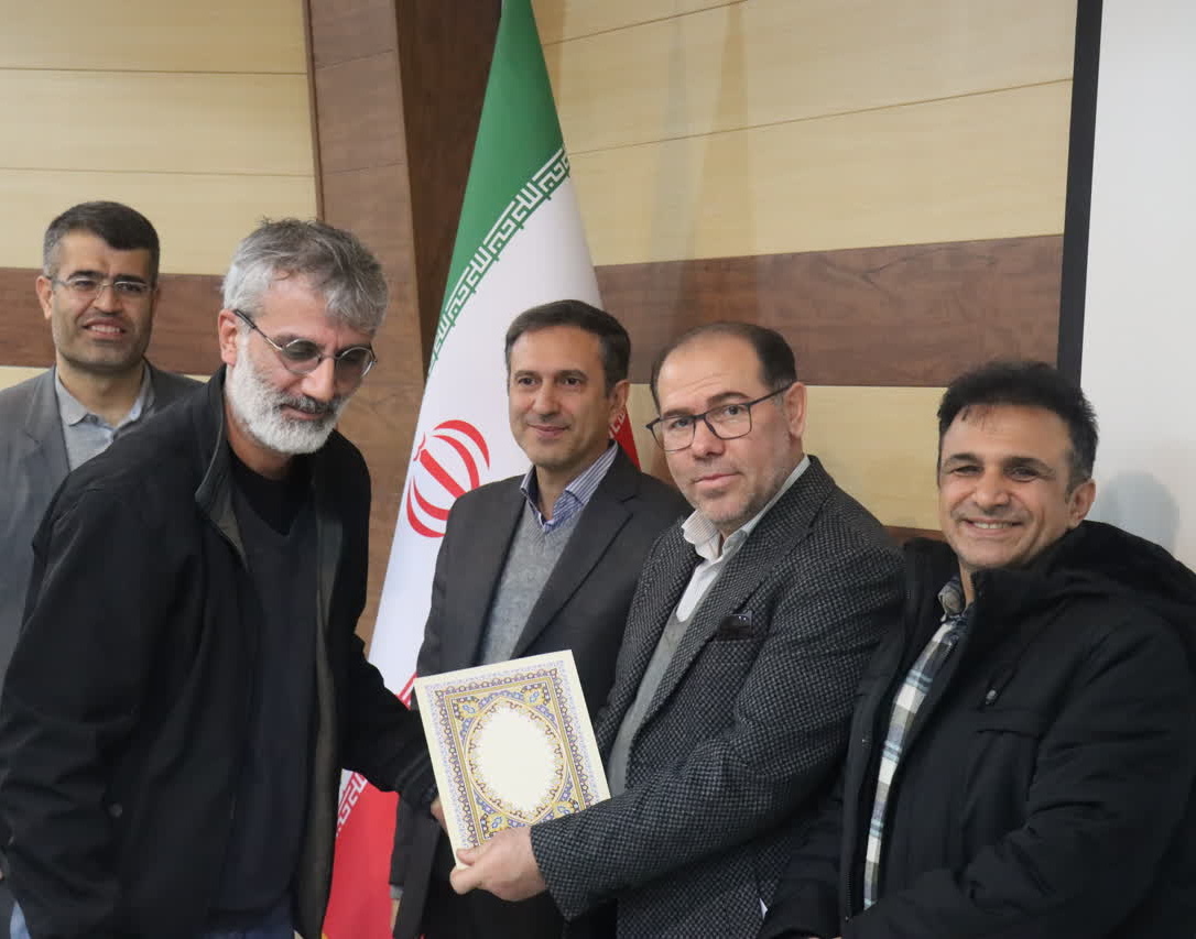 برنامۀ تجلیل از گروه‌های برتر کارگاه توان‌افزایی انجمن‌های علمی و کانون‌های فرهنگی و انجمن‌های مقام‌آور جشنواره بین‌المللی حرکت و همچنین دانشجویان، مدیران و اساتید فعال در کنگره ملی معماری مرمت و شهرسازی در تاریخ 1 دی 1404 برگزار شد