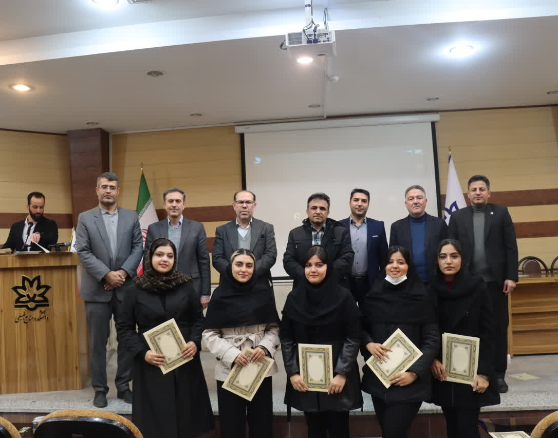 برنامۀ تجلیل از گروه‌های برتر کارگاه توان‌افزایی انجمن‌های علمی و کانون‌های فرهنگی و انجمن‌های مقام‌آور جشنواره بین‌المللی حرکت و همچنین دانشجویان، مدیران و اساتید فعال در کنگره ملی معماری مرمت و شهرسازی در تاریخ 1 دی 1404 برگزار شد