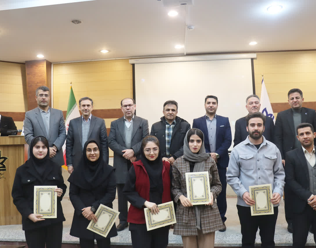 برنامۀ تجلیل از گروه‌های برتر کارگاه توان‌افزایی انجمن‌های علمی و کانون‌های فرهنگی و انجمن‌های مقام‌آور جشنواره بین‌المللی حرکت و همچنین دانشجویان، مدیران و اساتید فعال در کنگره ملی معماری مرمت و شهرسازی در تاریخ 1 دی 1404 برگزار شد