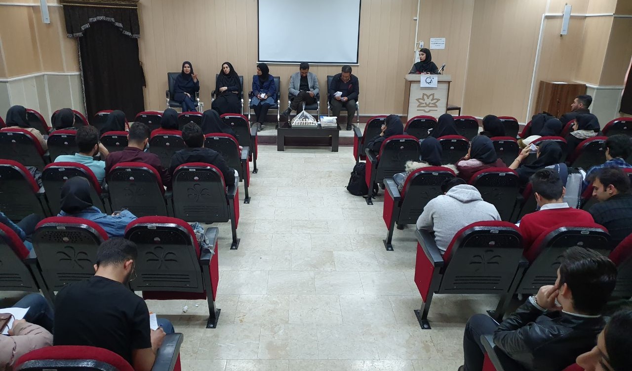 دانشجویان مهندسی مواد و متالوژی با اساتید خود به گفتگو نشستند