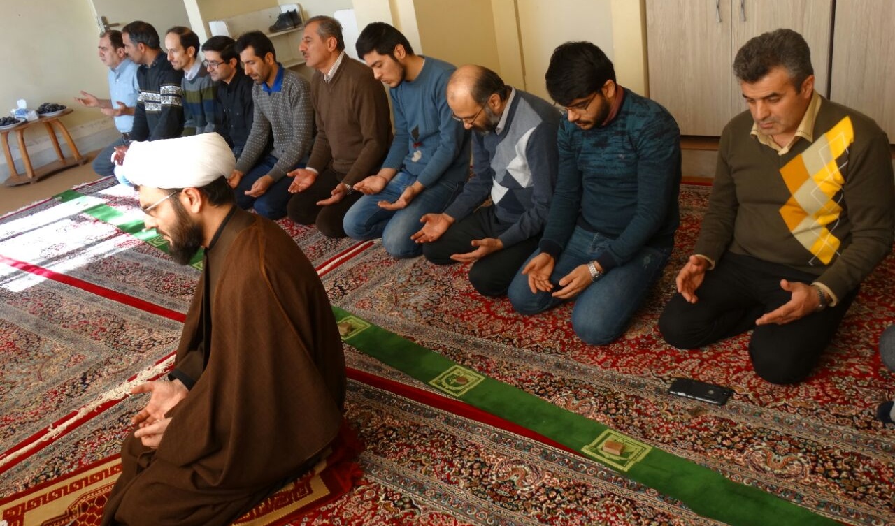 برپایی بزرگداشت شهادت حضرت فاطمه زهرا سلام الله علیها در دانشکده فنی و مهندسی خوی