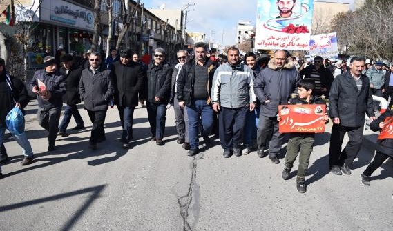 حضور دانشگاهیان مرکز آموزش عالی شهید باکری میاندوآب در راهپیمایی 22 بهمن