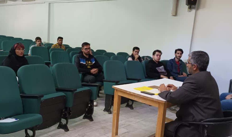 خبر | برگزاری جلسه شورای عمومی کانون فیلم و عکس با حضور مدیریت فرهنگی و اجتماعی دانشگاه