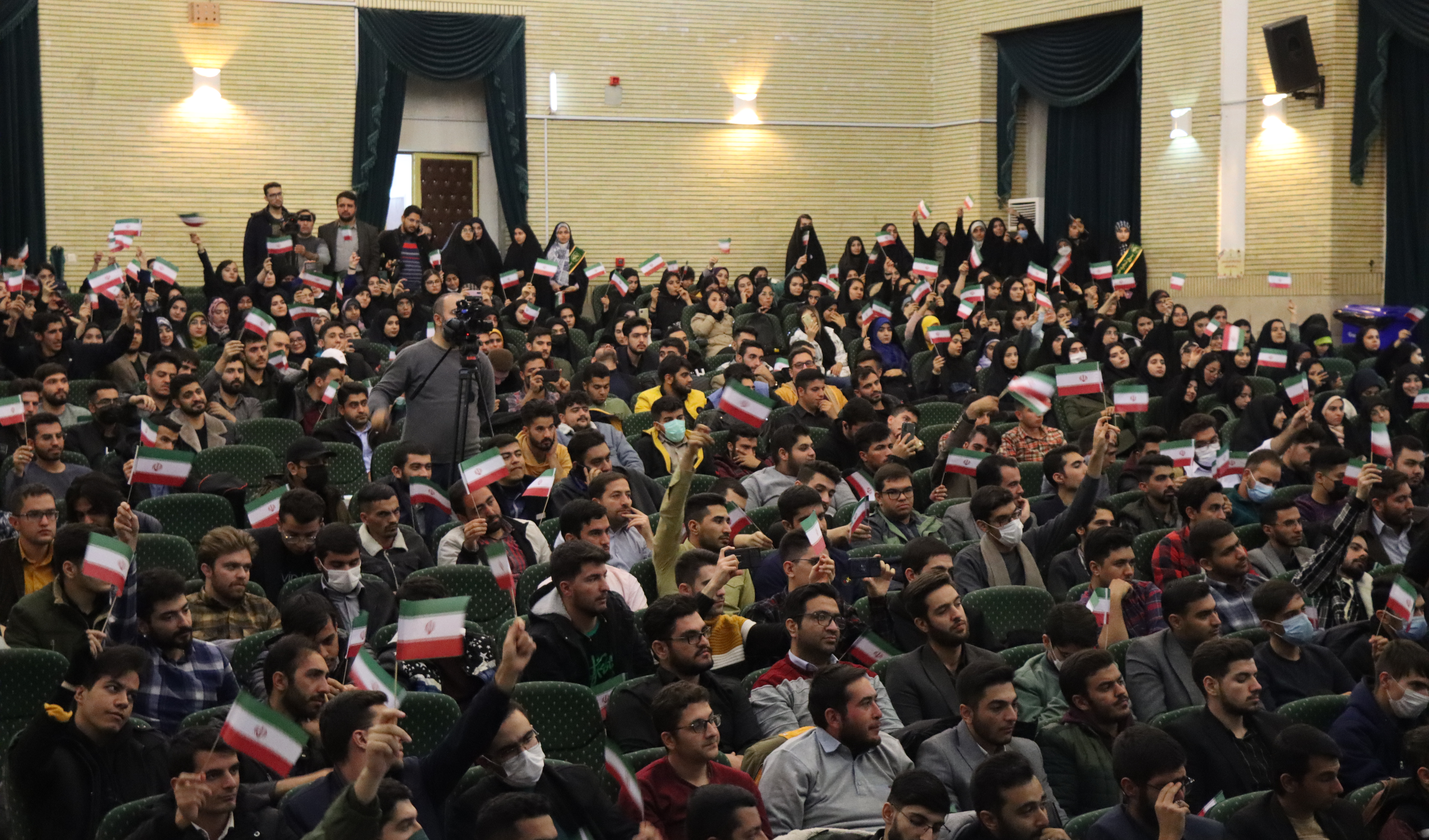 گردهمایی سراسری دانشجویان بسیجی استان آذربایجان غربی در دانشگاه ارومیه