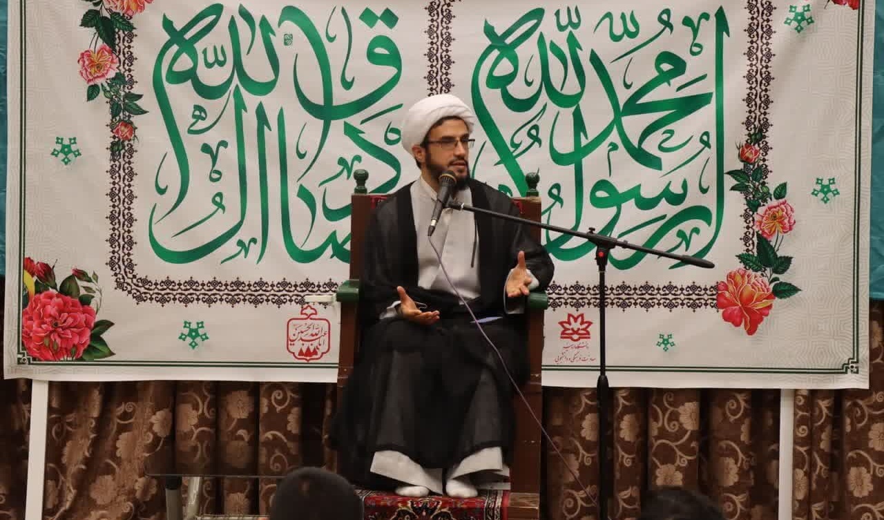 مراسم میلاد پیامبر رحمت (ص) و امام جعفر صادق (ع) در مسجد پردیس نازلو دانشگاه ارومیه برگزار شد